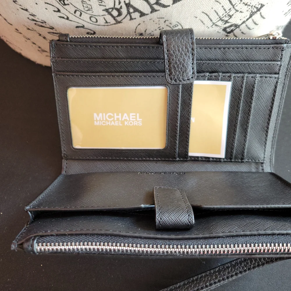Michael Kors Black Wristlet Wallet - Picture 4 of 5